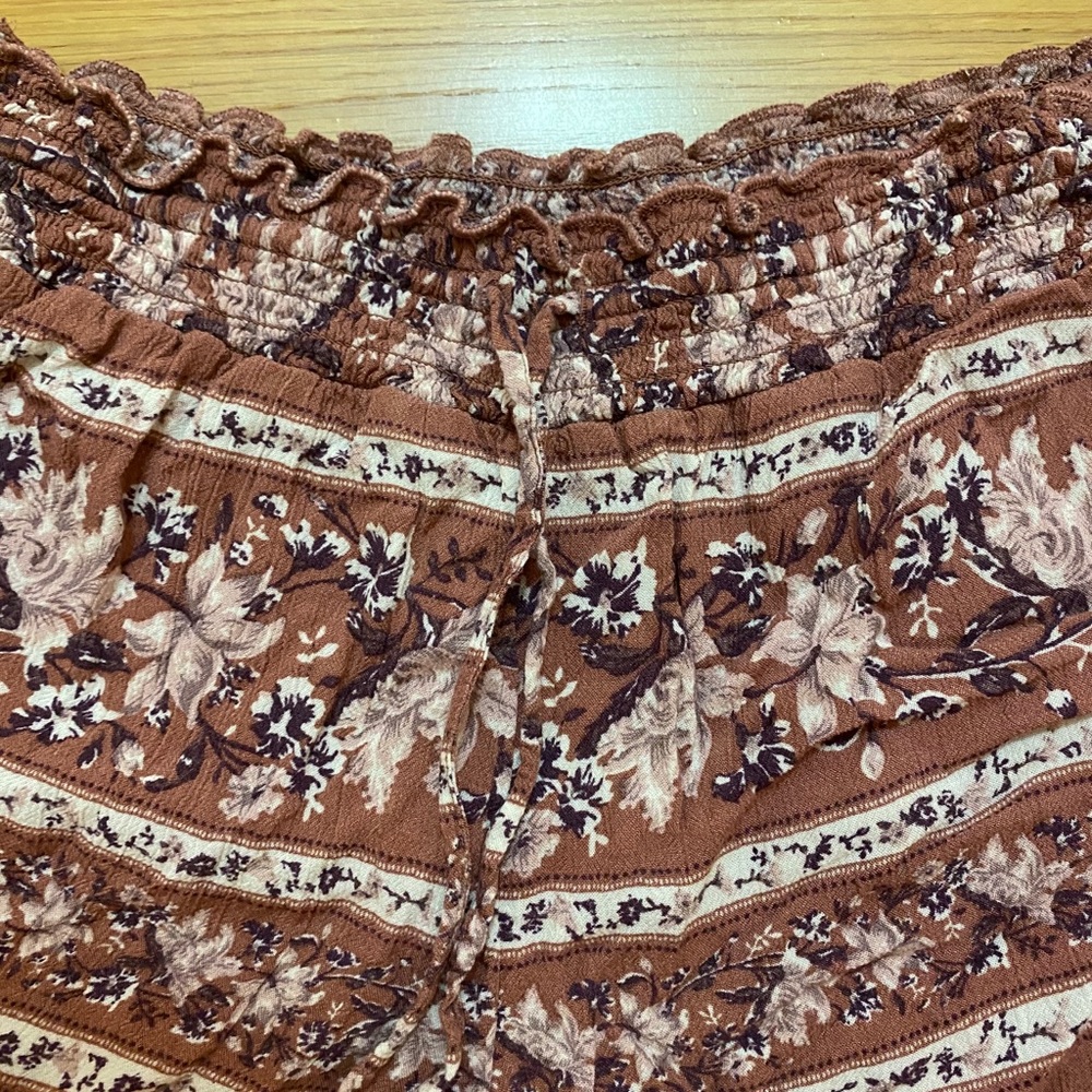 Flower Patterned Soft Shorts - Picture 2 of 7